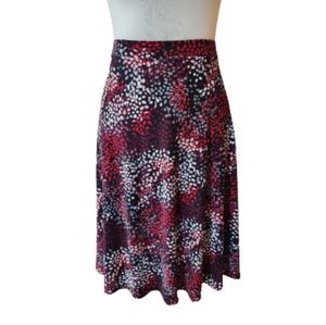 Women's black red gray and white skirt with elastic waist size large midi length